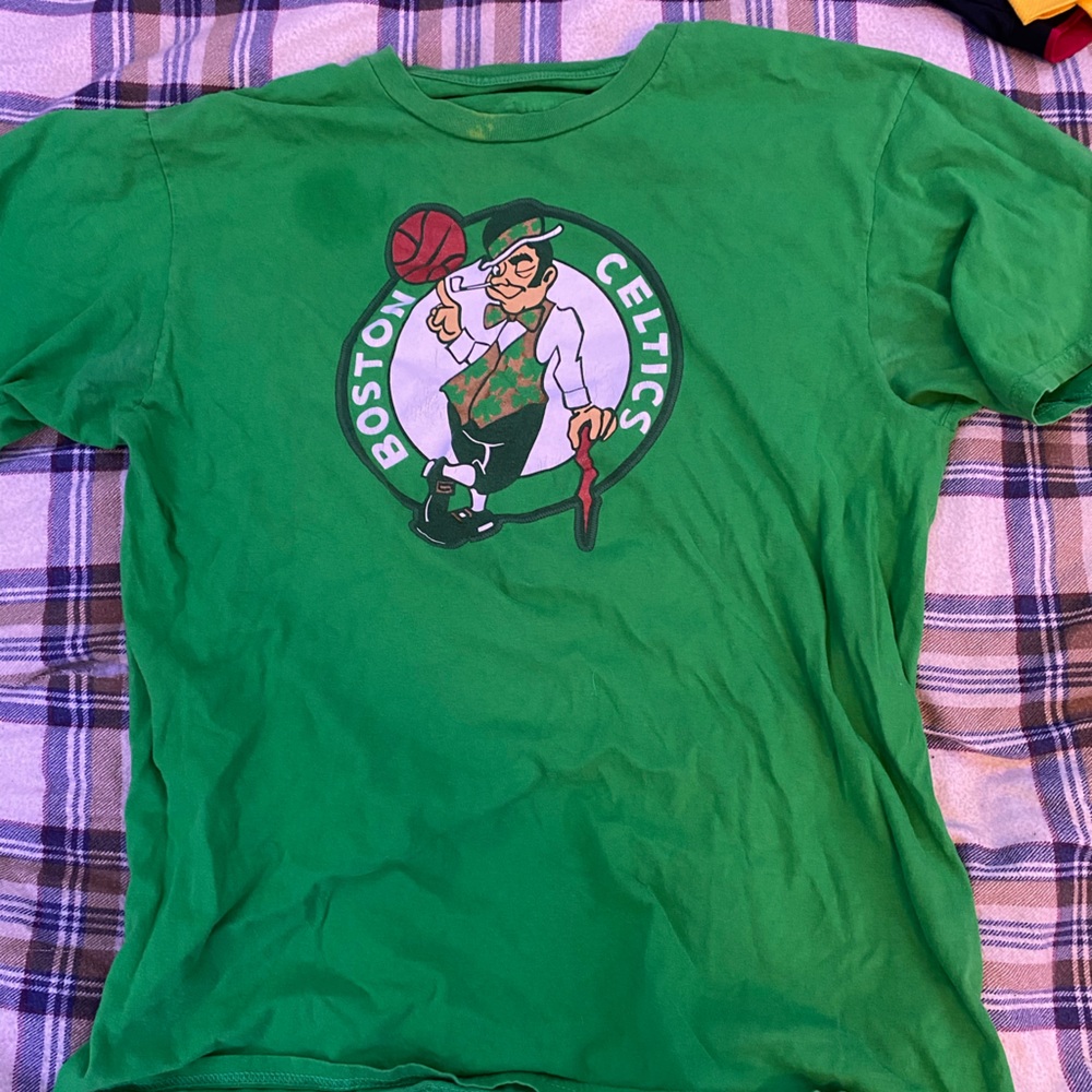 Celtics shirt